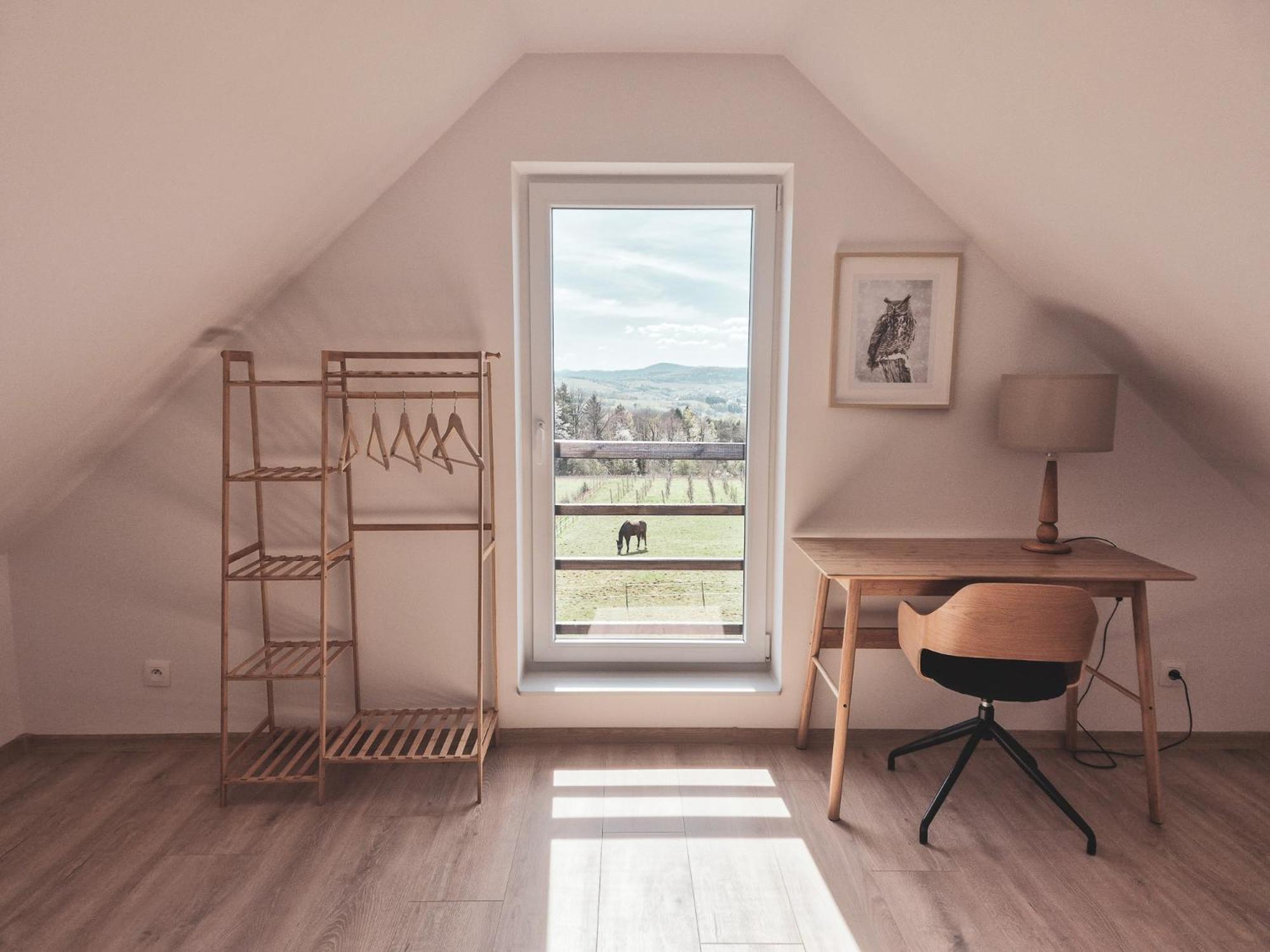 Farm stay Nomads' Hill - Dom Z Widokiem Na Gory Poraz